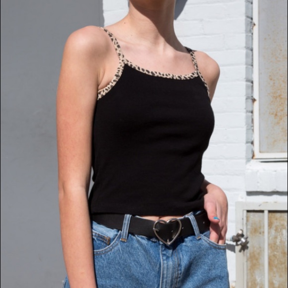 ISO brandy melville belle tank